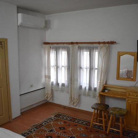Хотел-Механа Павлова Къща Chiprovtsi Dış mekan fotoğraf